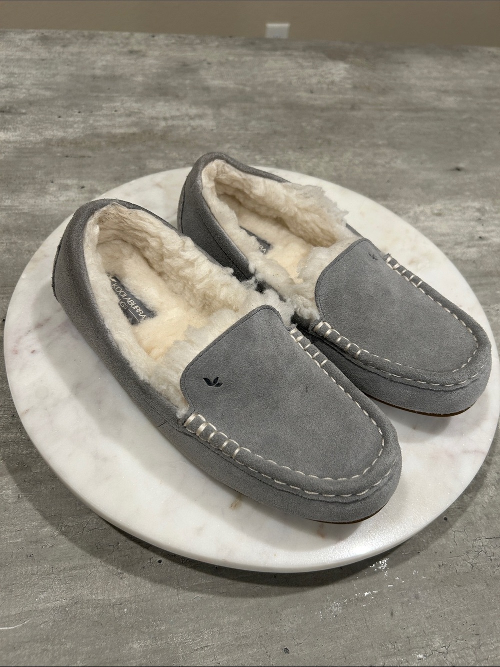 KOOLABURRA by UGG gray loafers women’s size 8